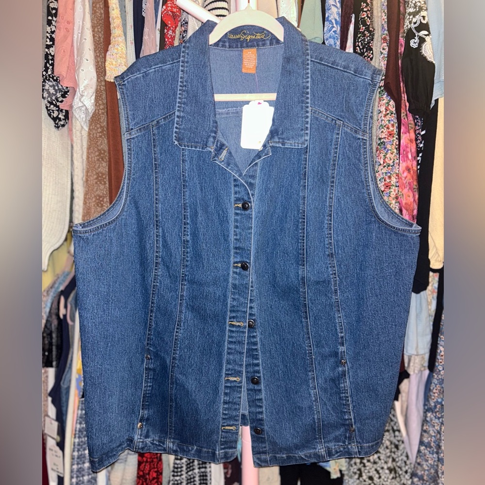 Liz & Me Signature Denim Vest